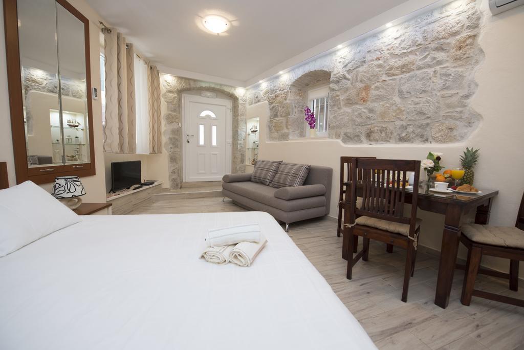 Stone Beauty Apartment Split Exterior photo